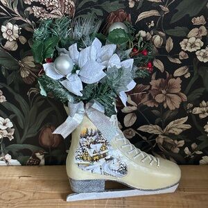 Lighted Ice Skate Christmas Wall Decor Winter Village Poinsettia Garland